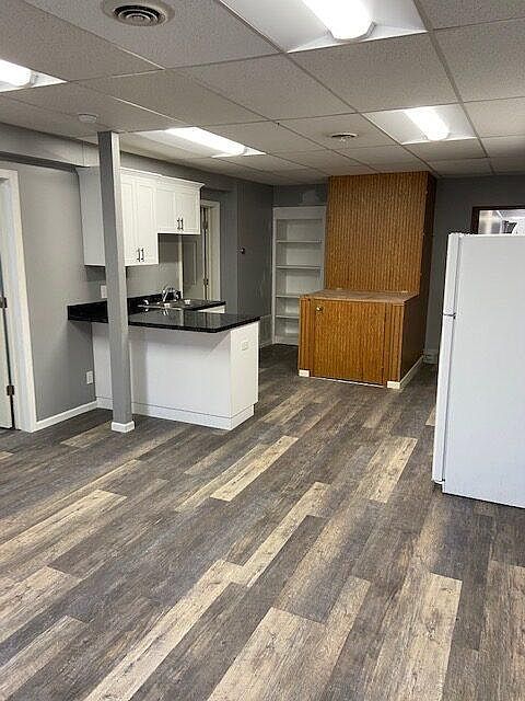 1st image of 206 W Clark St #1