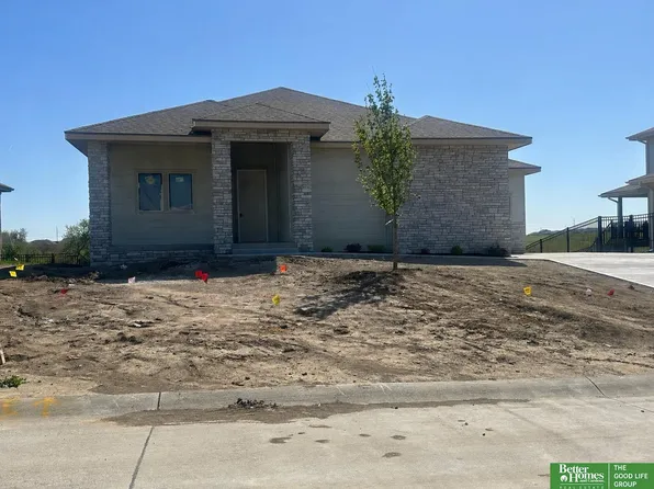 11715 S 119th St, Papillion, NE 68046