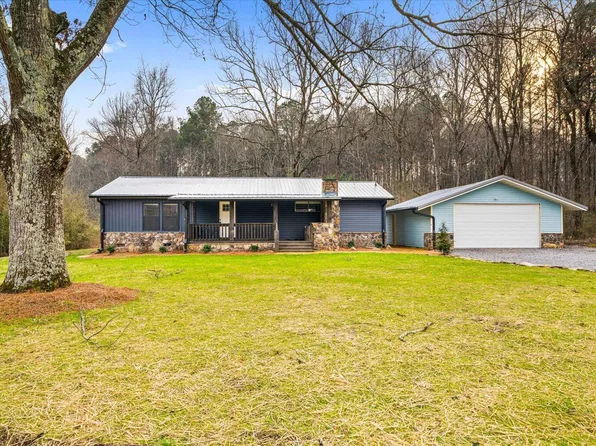 1323 Peggy Ln, Tunnel Hill, GA 30755