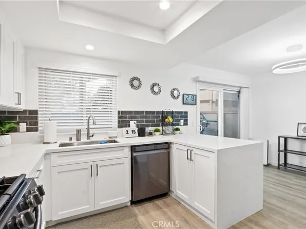 946 W 220th St Unit 107, Torrance, CA 90502