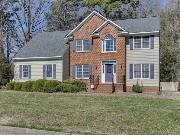 205 Darden Dr, Poquoson, VA 23662