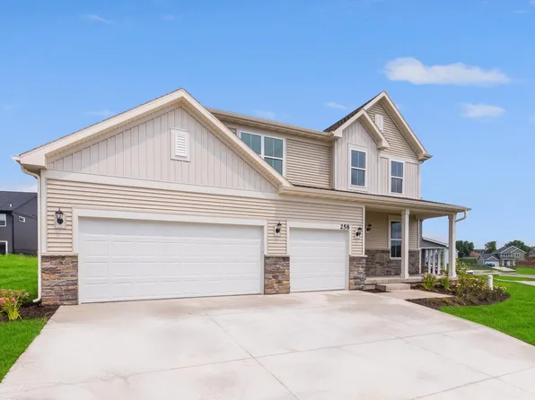 11127 Green Pl, Winfield, IN 46307