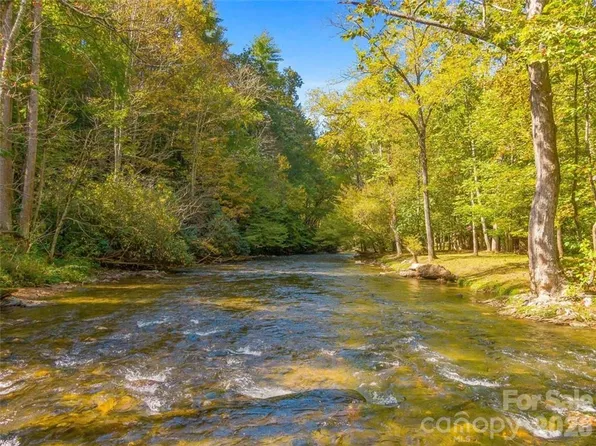 34 Laurel Hts, Marshall, NC 28753