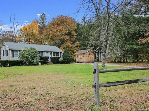 1619 Route 171, Woodstock, CT 06282