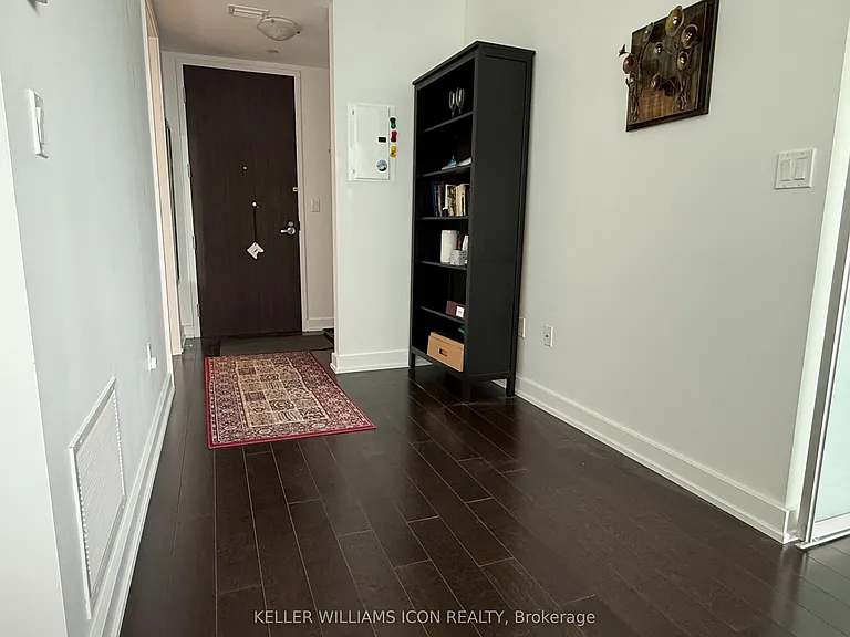 111 Champagne Ave S #511 — Photo 7