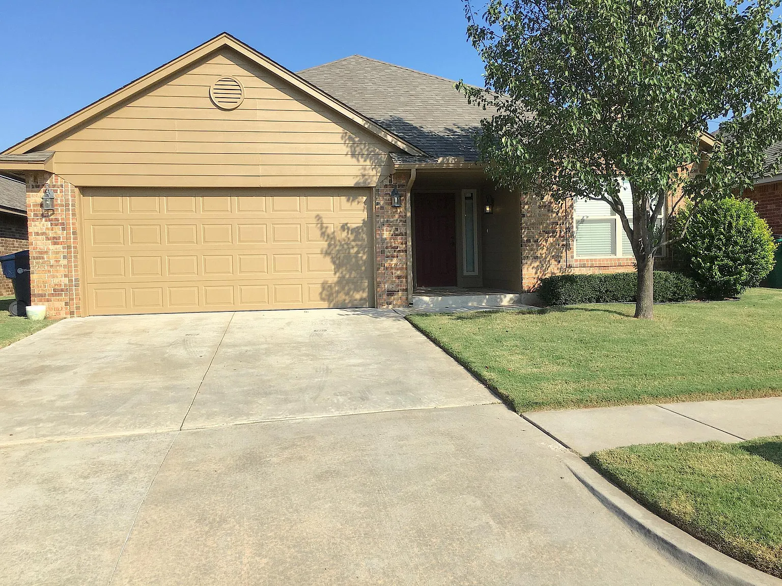 17604 Black Hawk Drive — Photo 1