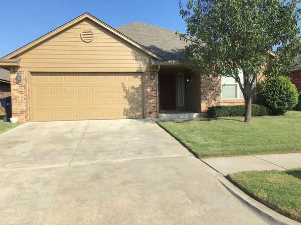 17604 Black Hawk Dr, Edmond, OK 73012