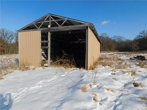 5th image of 15434 Lake Shore Dr