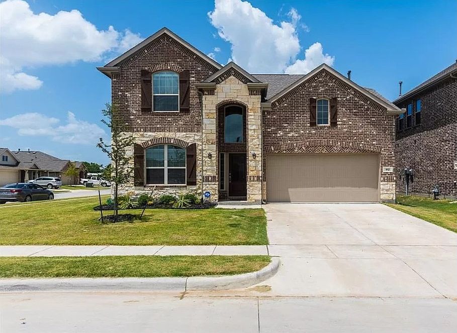 1st image of 912 Blackhawk Dr