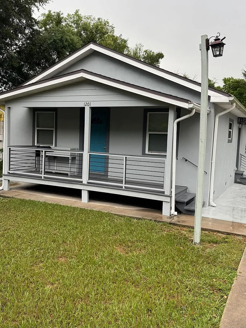 3 bed 2 bath Home for Rent in Winter Haven — Photo 1