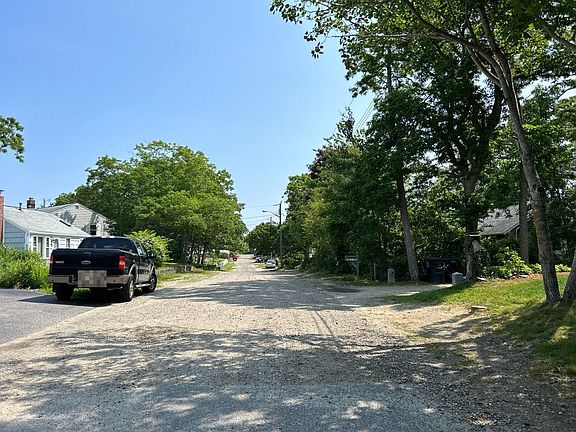 5th image of 6 Webster Dr