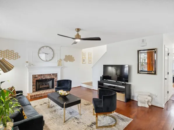 631 Ashford Ln, Durham, NC 27713