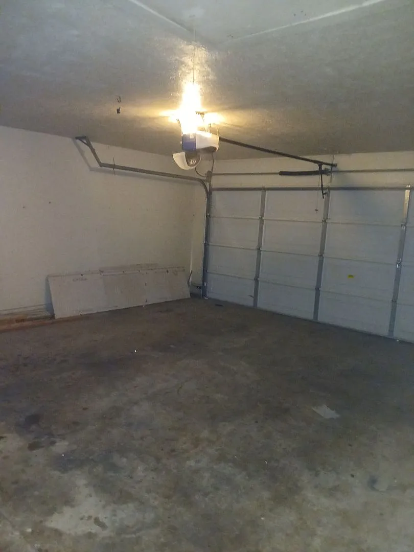 3/1 Home located close to Downtown Denton — Photo 3