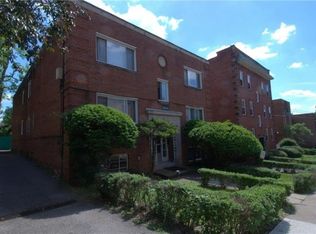 5556 Covode St APT 05, Squirrel Hill, PA 15217