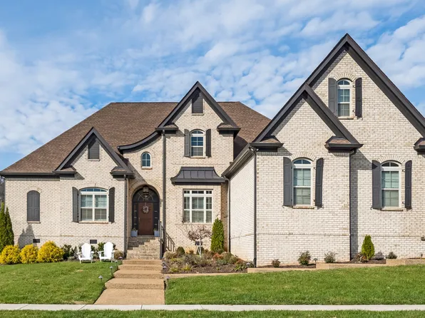 2327 Harts Landmark Dr, Franklin, TN 37069