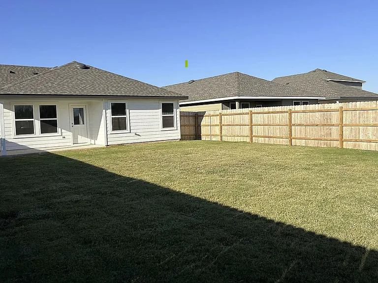 310 Randall Pl — Photo 15