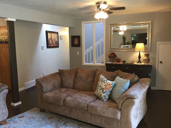 5th image of 975 Thrushwood Dr