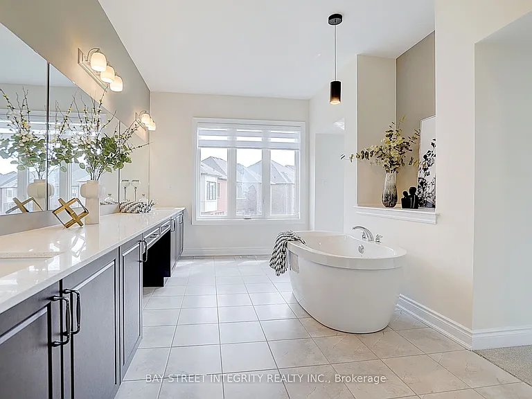 38 Settlers Rd E — Photo 37