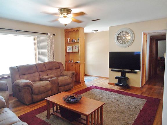 5th image of 2817 Avenue F