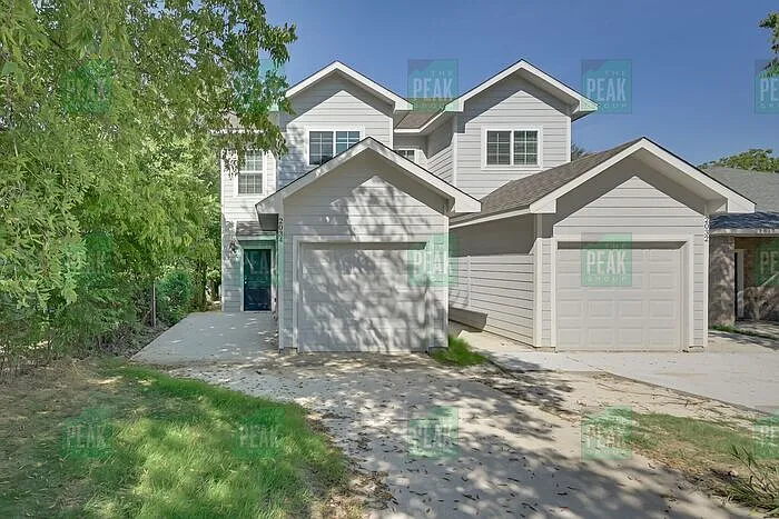 2034 Brookes St — Photo 2