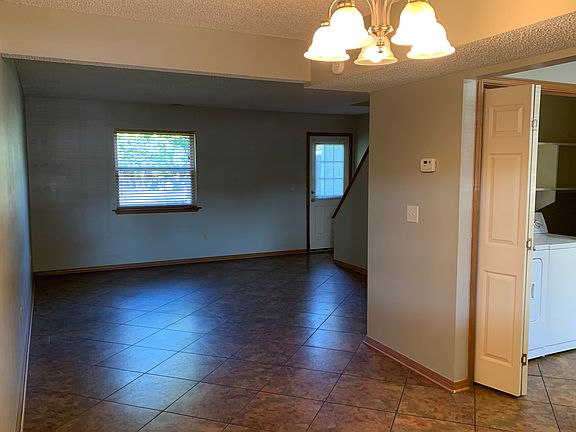 2nd image of 460 N Garrett St APT A