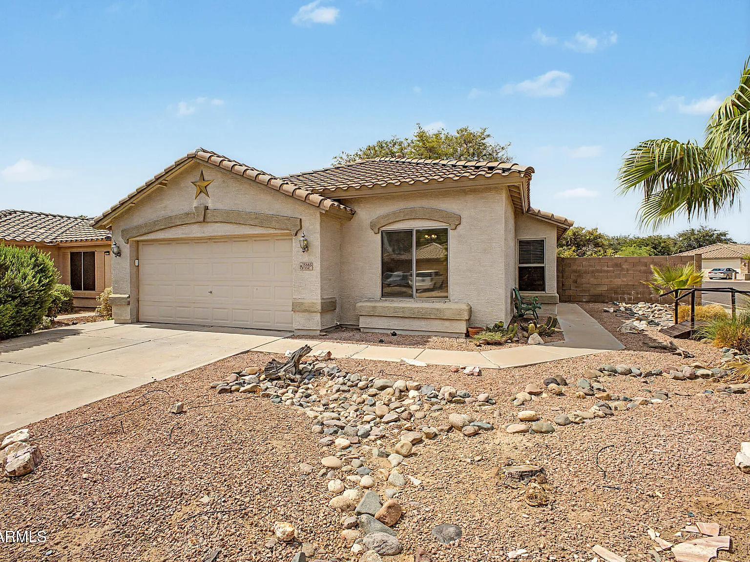3 bed, 2.0 bath, 1668 sqft, $2,049 — Photo 4