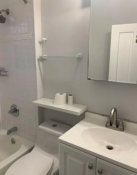 721 E Capitol St SE #2 — Photo 6