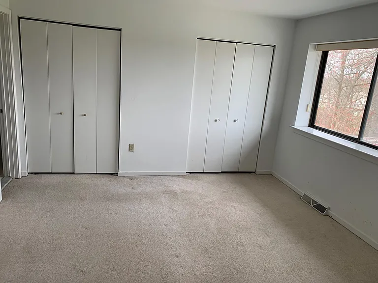 470 Lynetree Dr #22-C — Photo 12