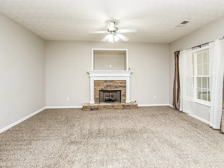 2508 Santa Clara Ct SE — Photo 4
