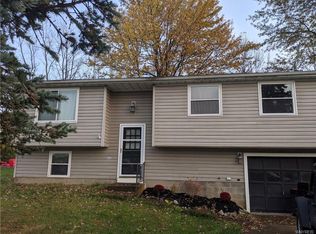 6885 Chaffee Ct, Derby, NY