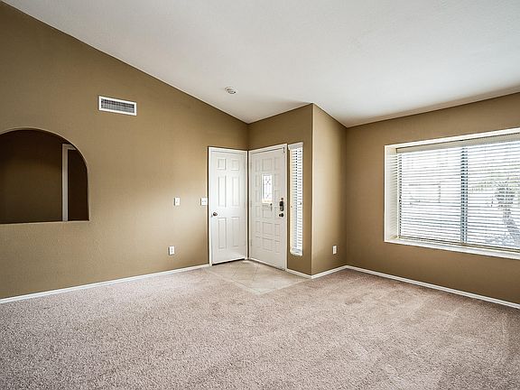 5th image of 3524 N Canary Cir