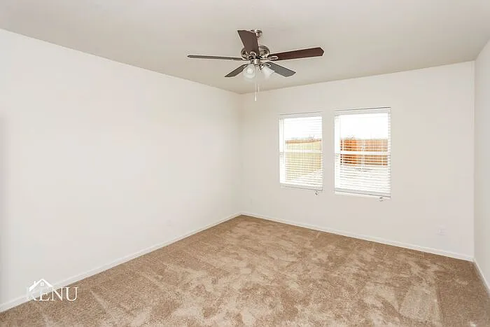 478 London Dr — Photo 13