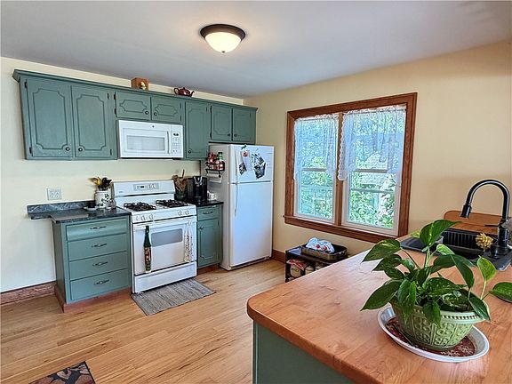 4th image of 314 Owlville Rd