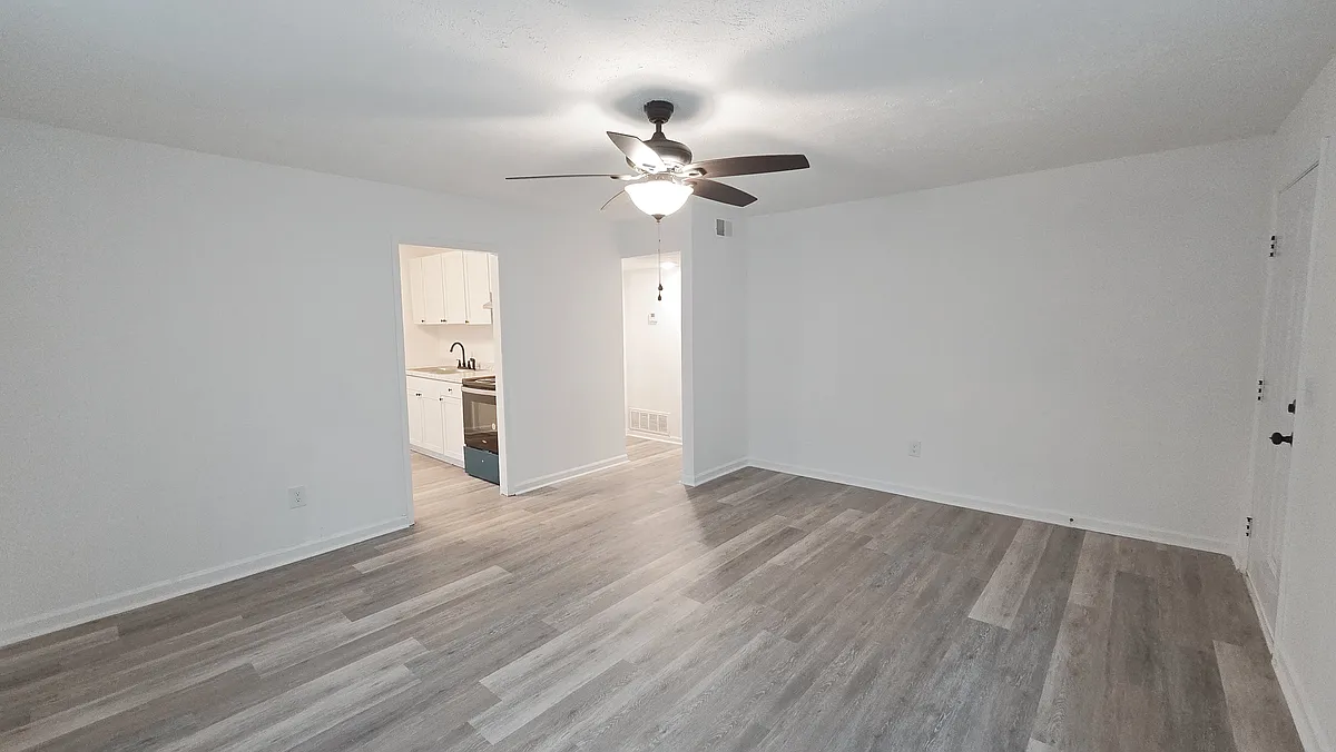 Building Photo - 469 Monetta St S #E-467