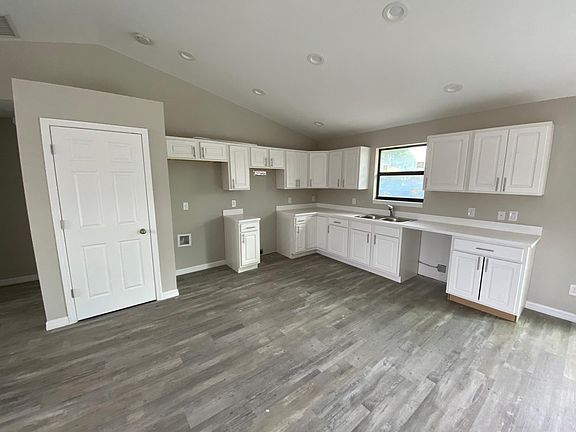 2nd image of 937 Columbus Blvd