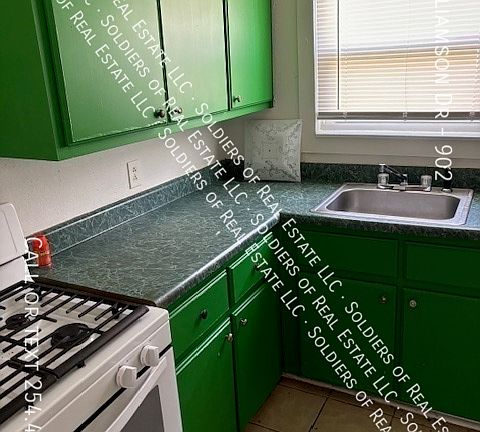 3rd image of 902 Williamson Dr #902