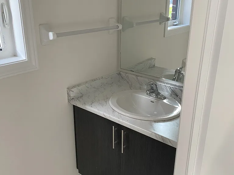 48 Prudhoe Ter — Photo 5