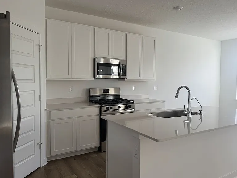 2147 Mildred Rd — Photo 13
