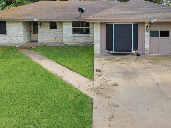 5401 E Lakeshore Dr, Belton, TX 76513