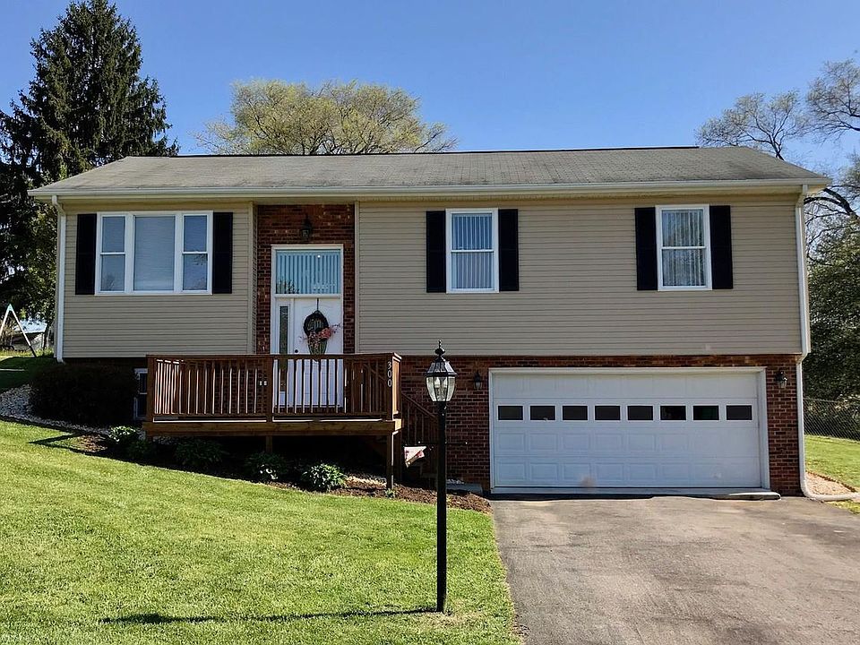 1st image of 300 Epperly Dr SE