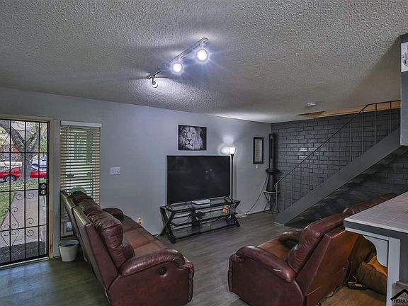 5th image of 5091 Rhode Island Dr