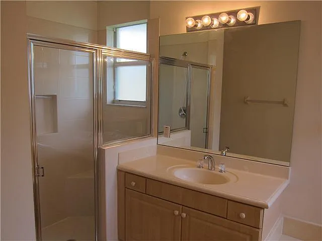 4331 Berkshire Wharf Dr — Photo 5