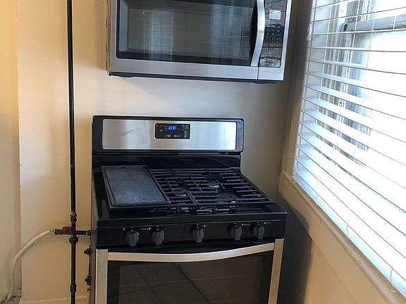 3rd image of 4 E Norwich Ave APT 1