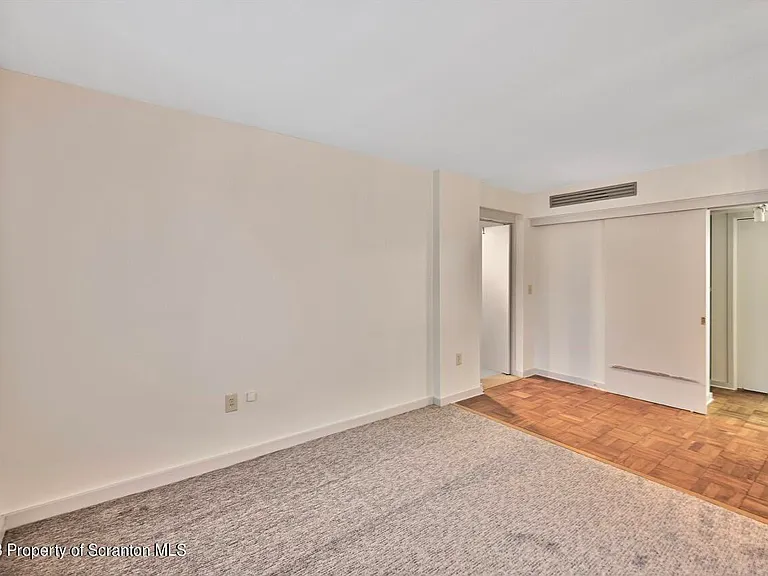 1409 Penn Ave #3 — Photo 46