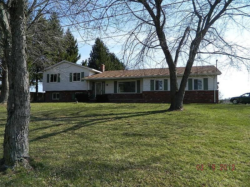 1st image of 3457 Clearwater Dr