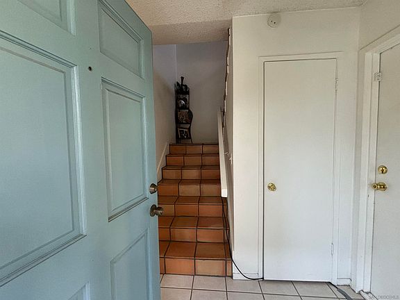 3rd image of 2135 E Valley Pkwy Unit 68