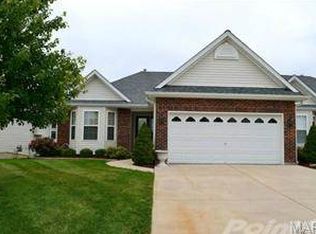 30 Autumn Ridge Dr, O'Fallon, MO 63366