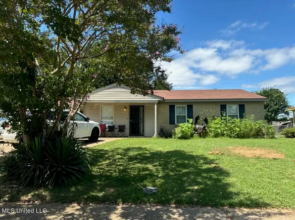 3080 Mayfair Dr, Horn Lake, MS 38637