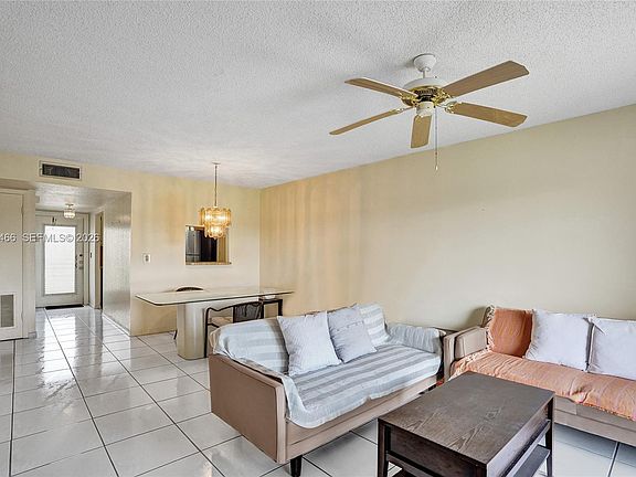 5th image of 10100 NW 30th Ct APT 310