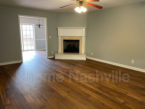4th image of 1040 Blairfield Dr